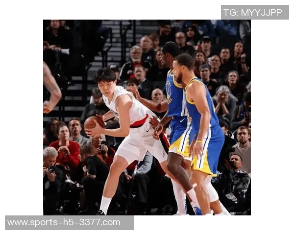 NBA精彩赛事回顾开拓者逆袭雄鹿火箭强势击败太阳勇士轻松战胜爵士